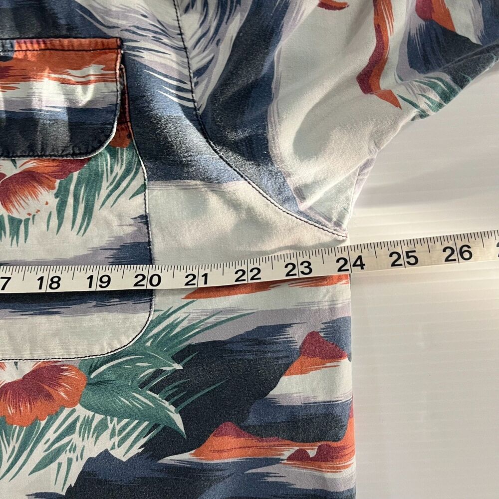 Vintage Tommy Bahama Camp Shirt M Blue Button Down Yatch Sail Boat AOP Mens - Picture 4 of 7